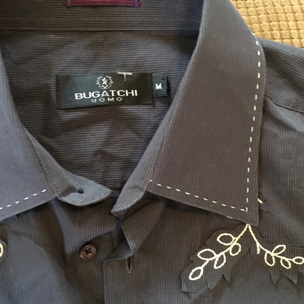Bugatchi Button Down Size M - image 2